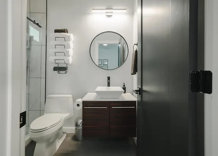 Modern Casita,spa,pool 10 Min To Az Athletic Center Mesa