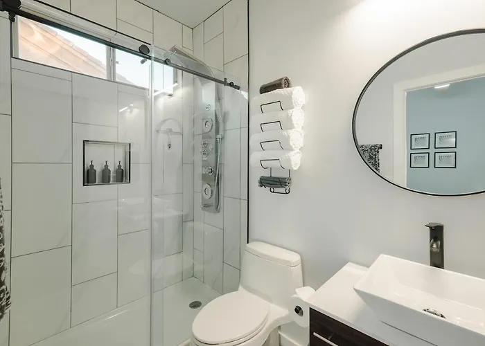 Modern Casita,spa,pool 10 Min To Az Athletic Center *